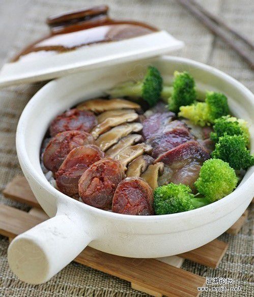喷香腊味煲仔饭.jpg