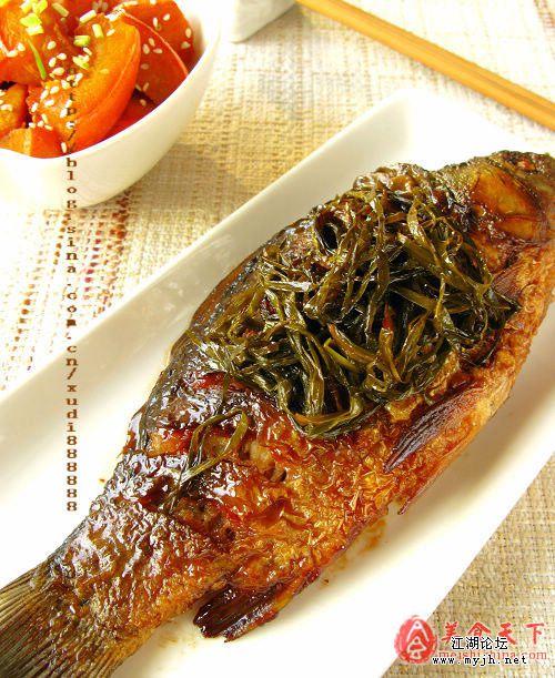 葱熇鲫鱼.jpg