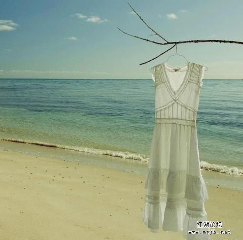 白色连衣裙，海水涟漪。.jpg
