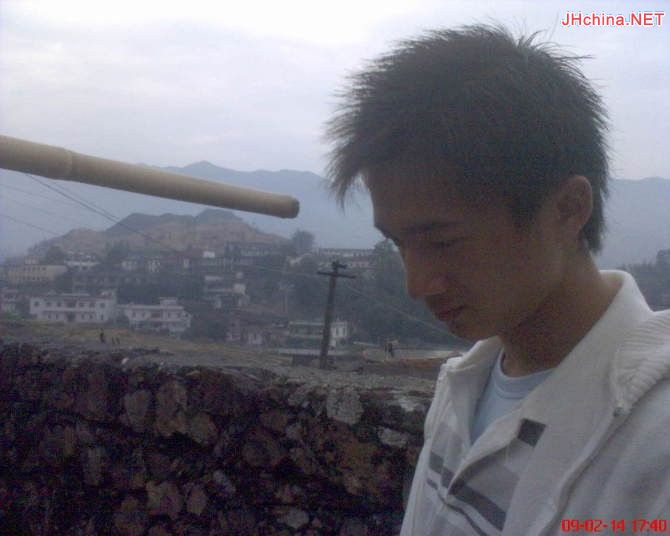 [贴图]鼓起勇气。。